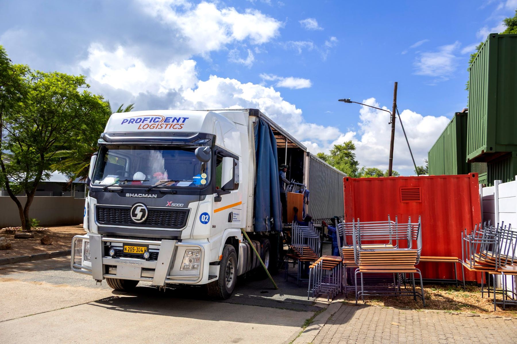 Proficient Logistics loading operation